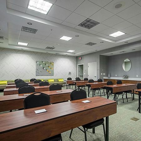 Springhill Suites Tampa North/Tampa Palms Dış mekan fotoğraf